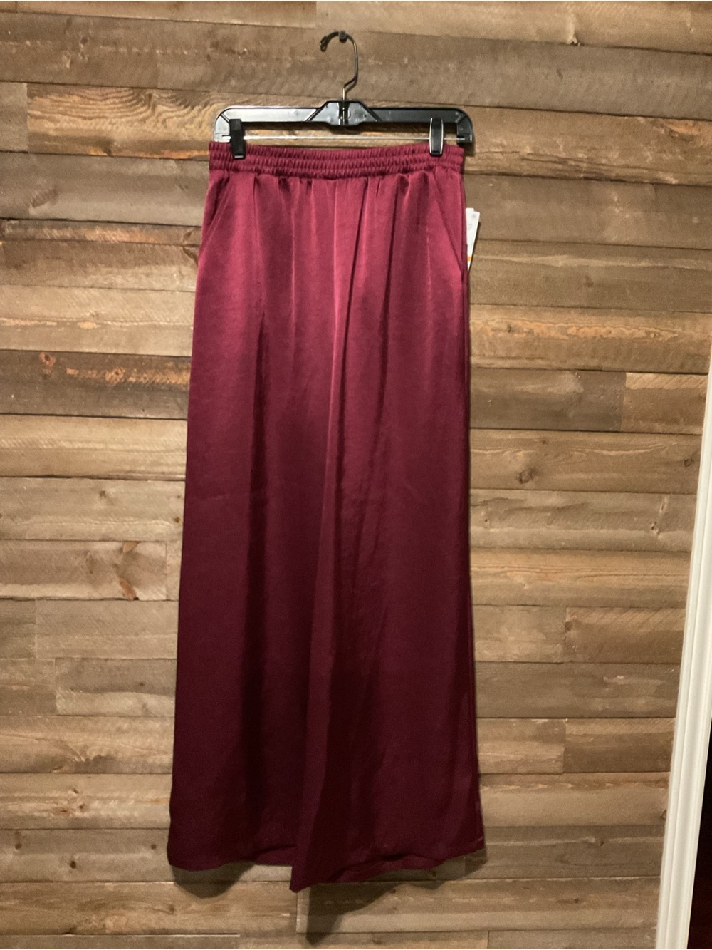 Karen Kane Regal Girl Women’s Wine Wide Leg Satin Pants Size Small NWT